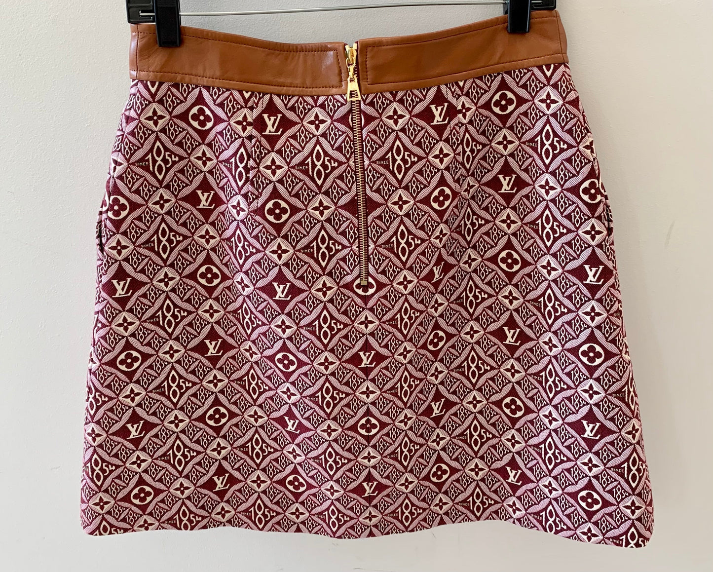 LOUIS VUITTON LEATHER BELTED ZIP SKIRT