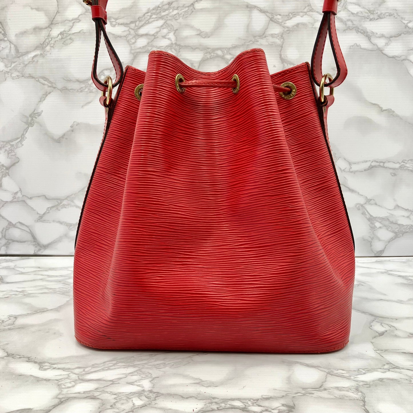 LOUIS VUITTON Epi petit noÃ©