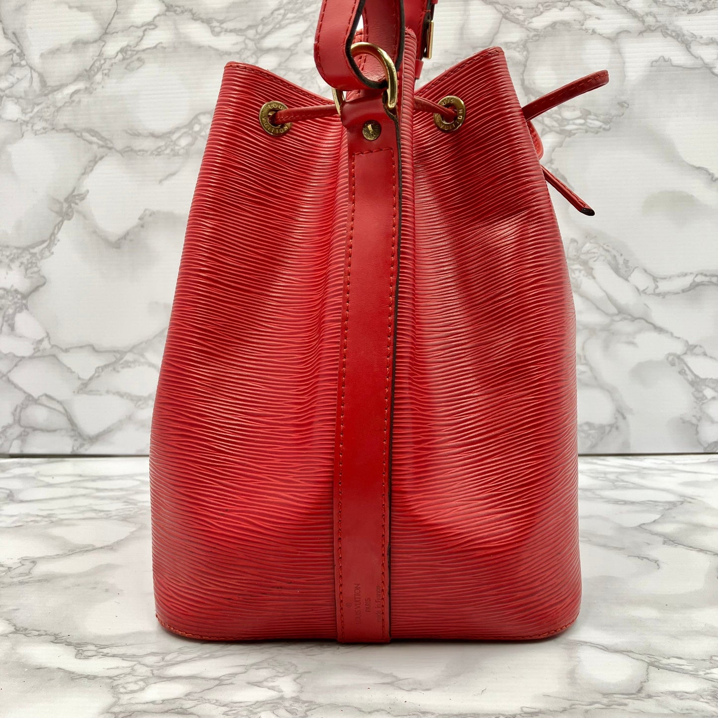 LOUIS VUITTON Epi petit noÃ©