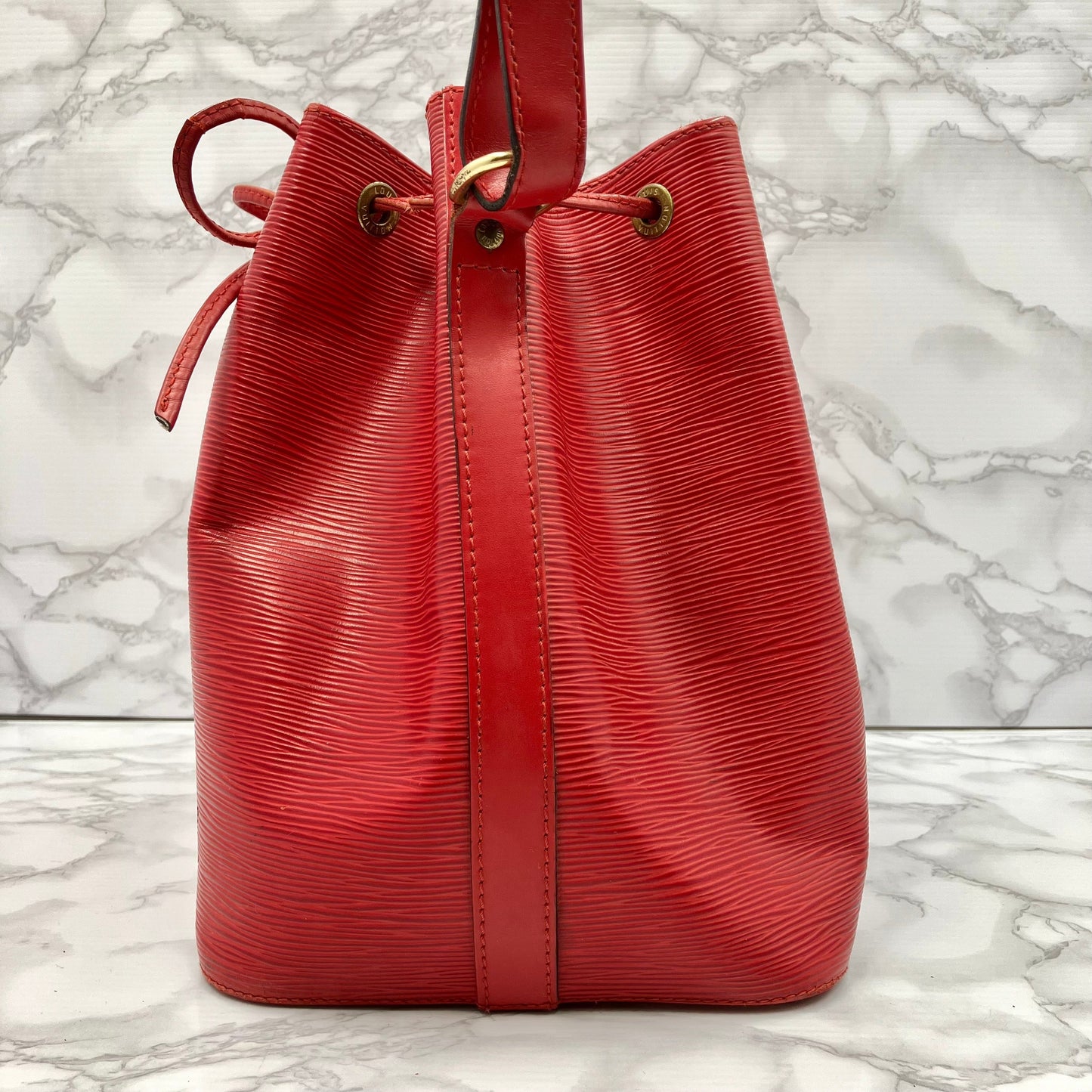LOUIS VUITTON Epi petit noÃ©