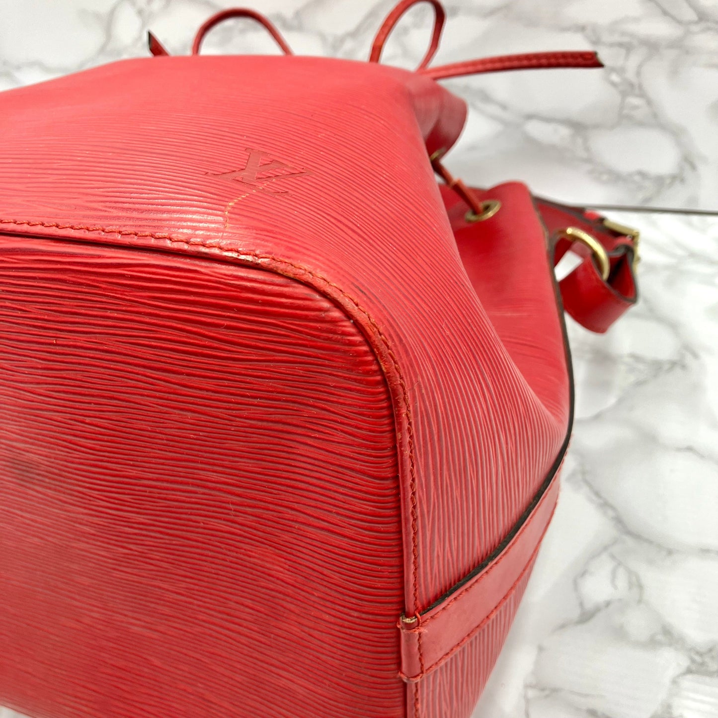 LOUIS VUITTON Epi petit noÃ©