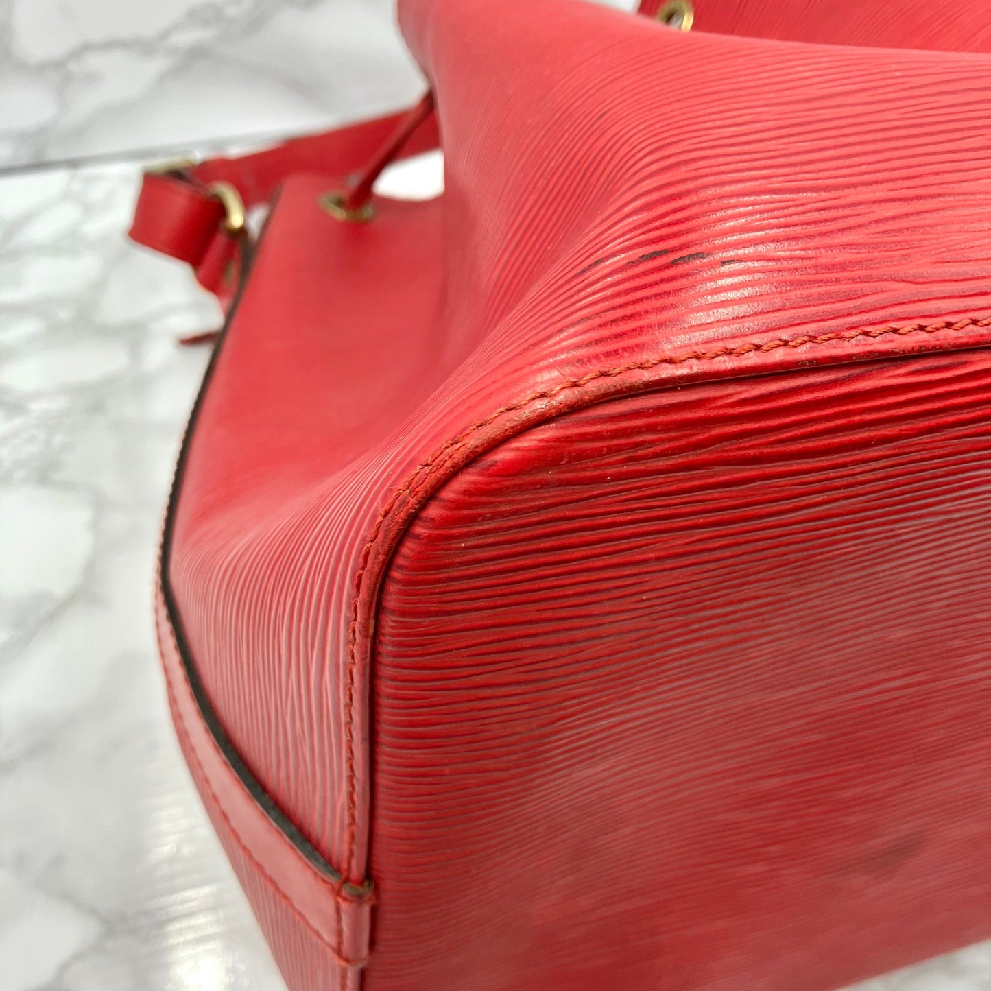 LOUIS VUITTON Epi petit noÃ©