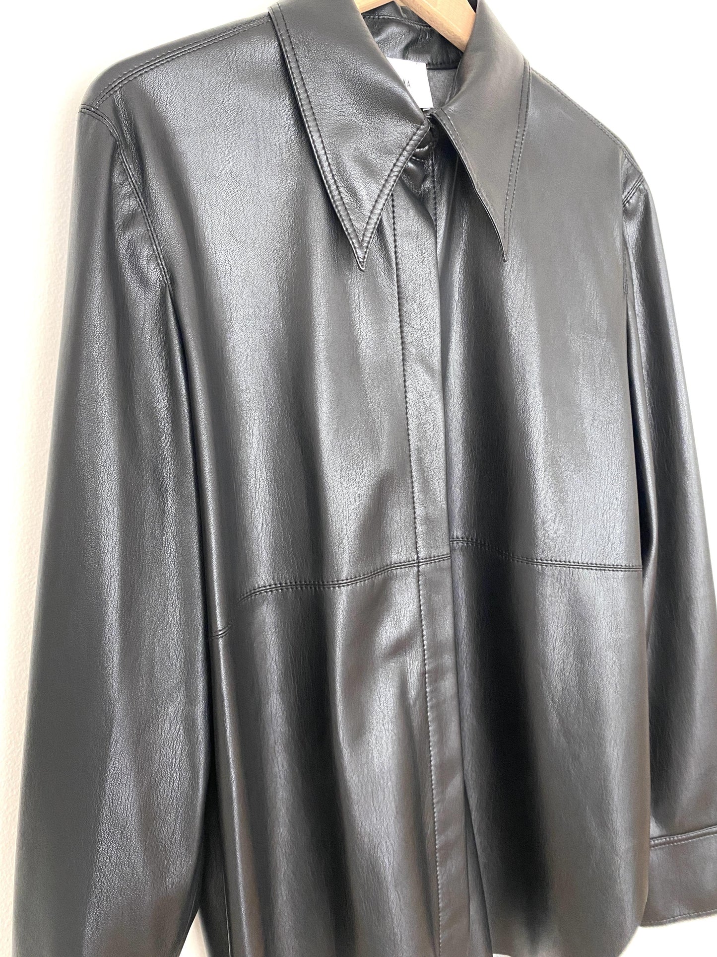 BLACK VEGAN LEATHER NAUM SHIRT - Size MEDIUM