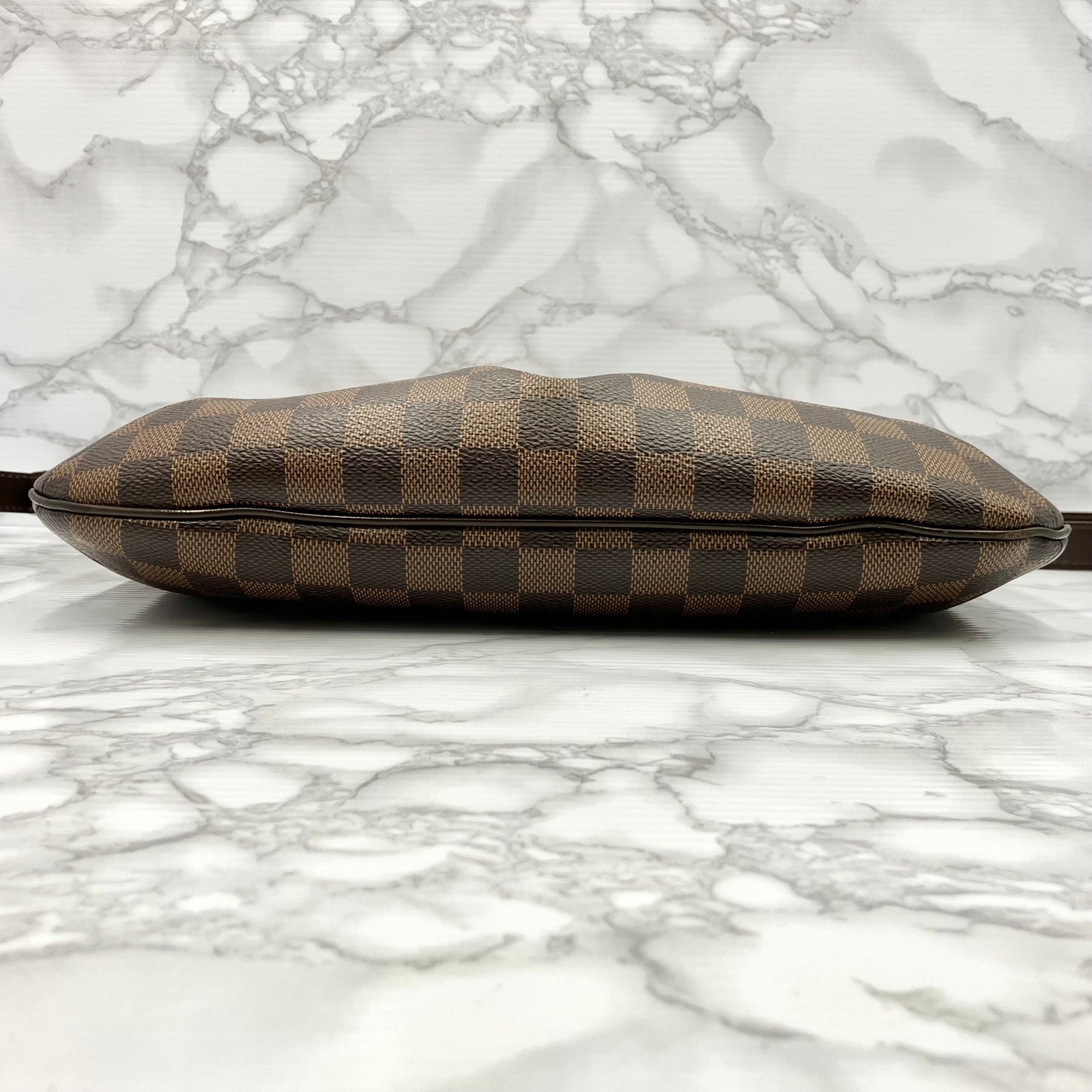 LOUIS VUITTON Damier Bloomsbury