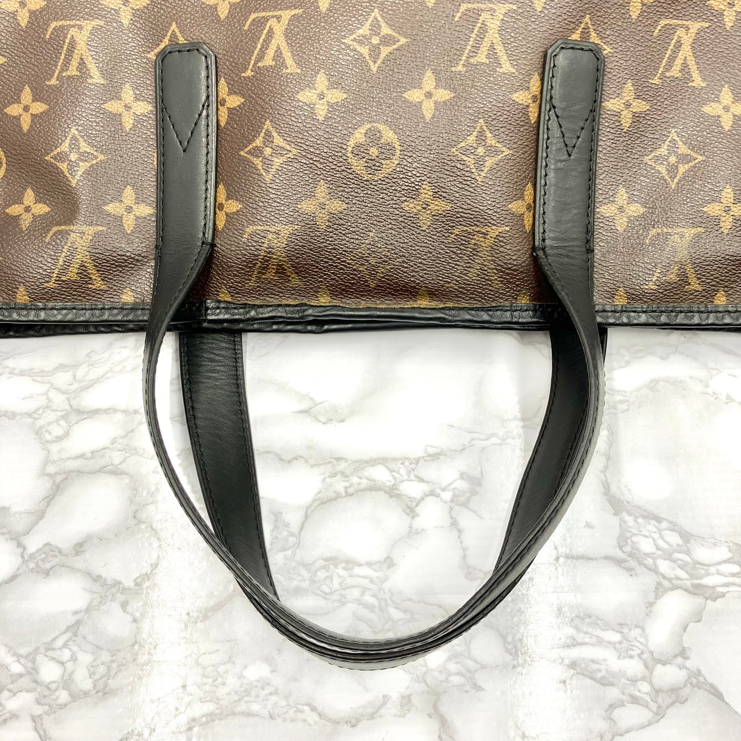LOUIS VUITTON Monogram MacArthur Davies