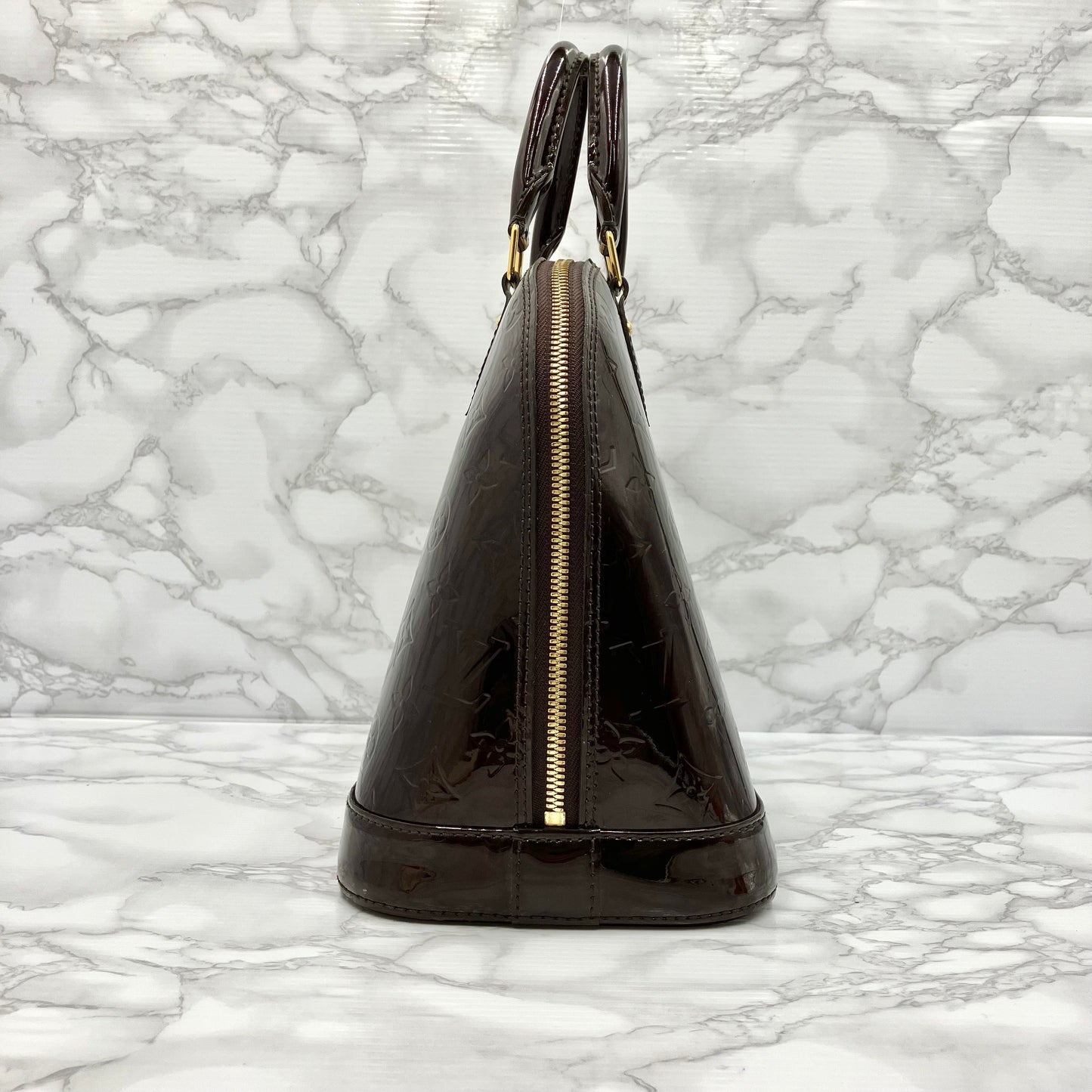 LOUIS VUITTON Vernis Alma PM