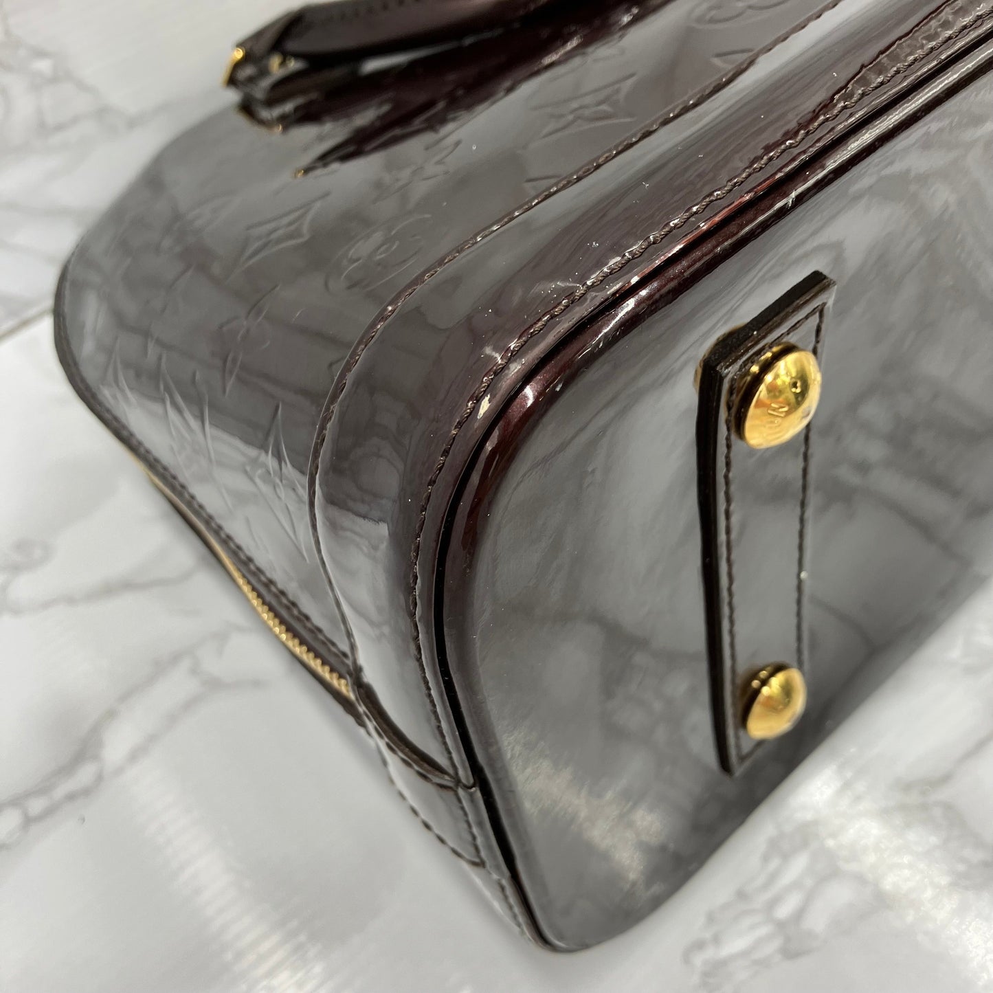 LOUIS VUITTON Vernis Alma PM