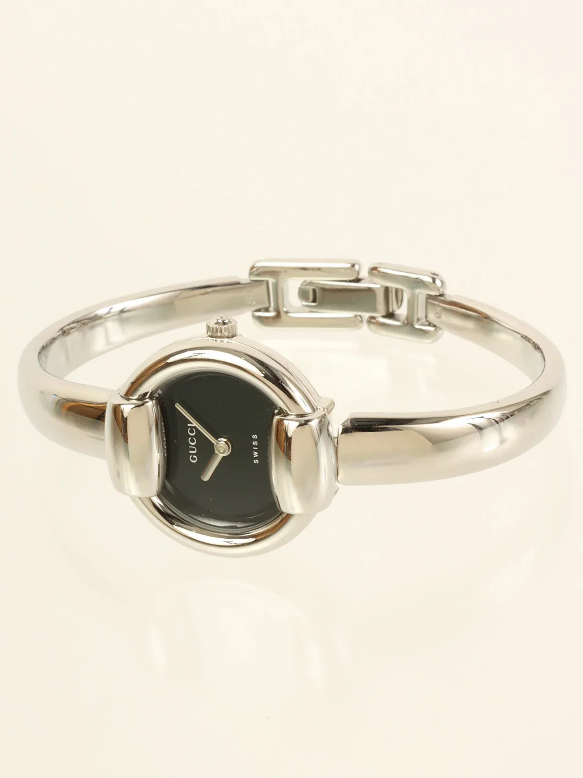 GUCCI Round Face Bangle Watch Silver