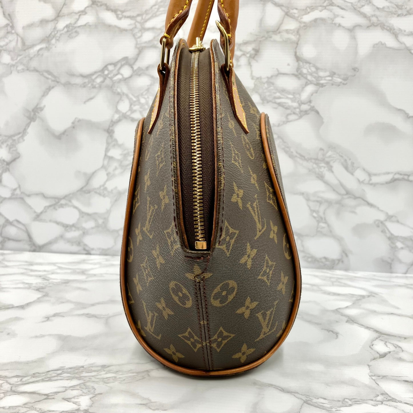 LOUIS VUITTON Monogram Ellipse PM