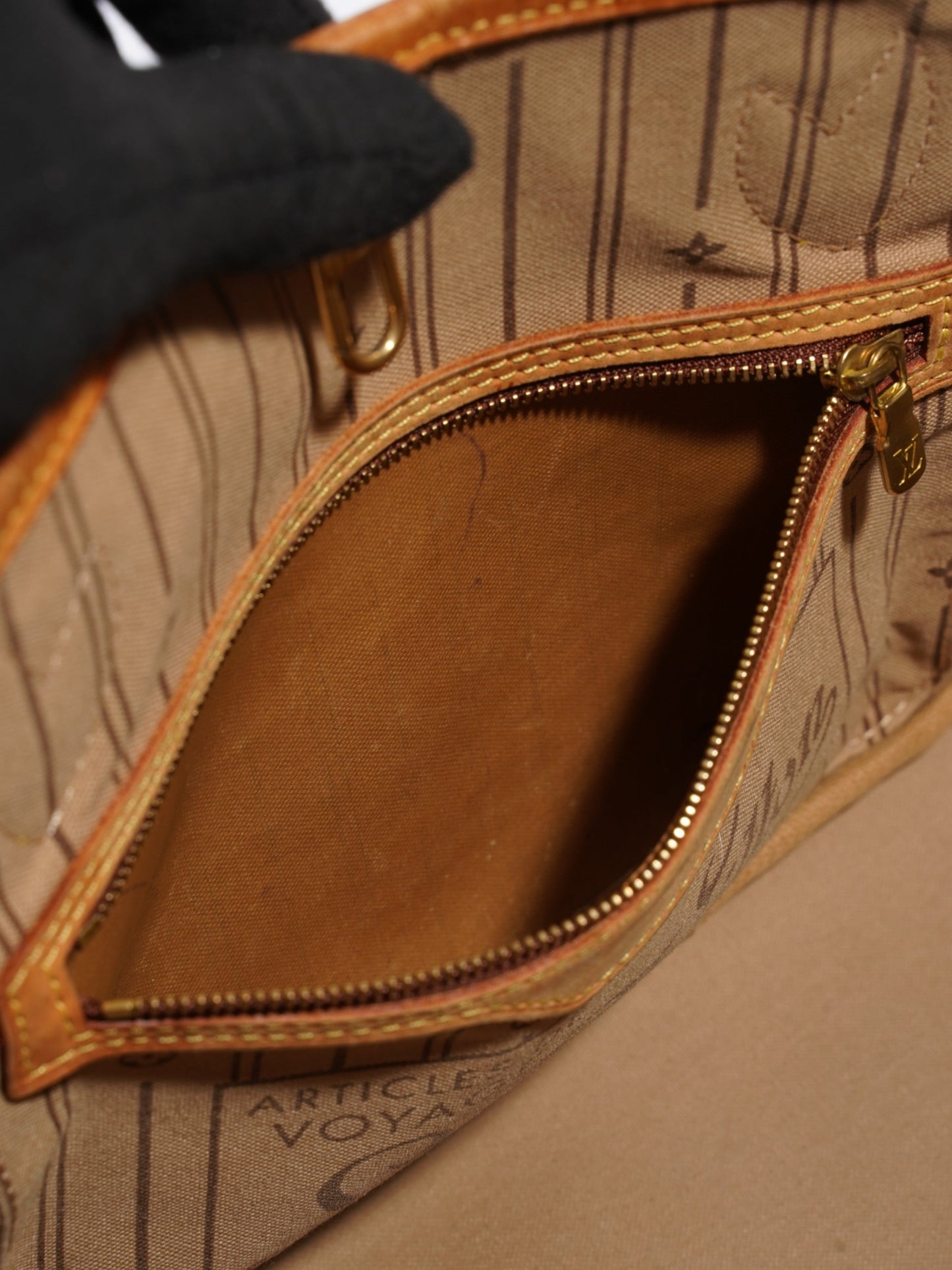 Louis Vuitton Neverfull Monogram Coated Canvas PM