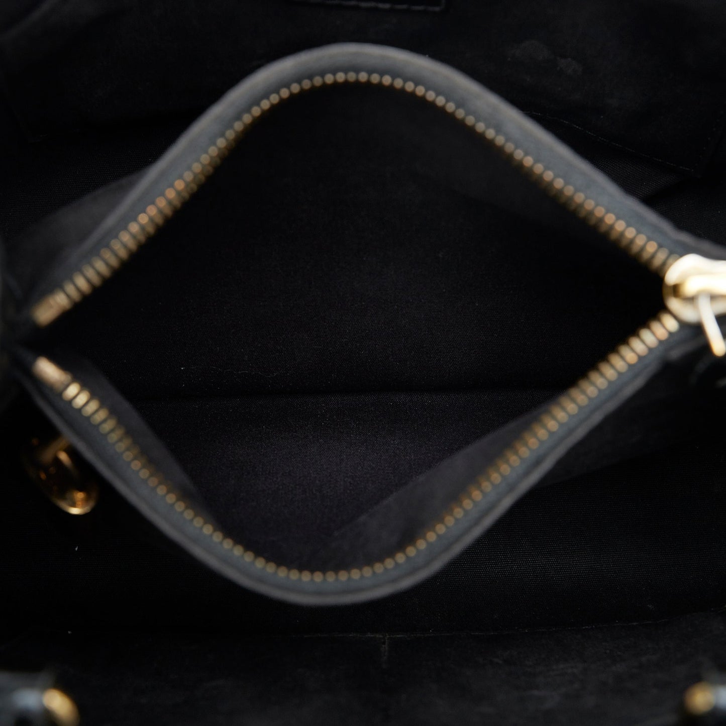 Louis Vuitton Montaigne BB Black Vernis
