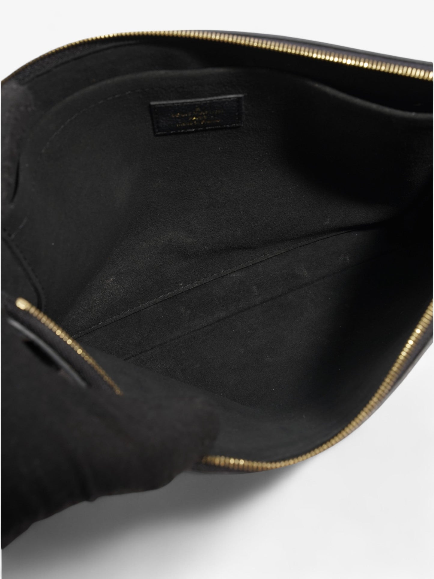 Louis Vuitton Daily Pouch Monogram / Black Coated Canvas