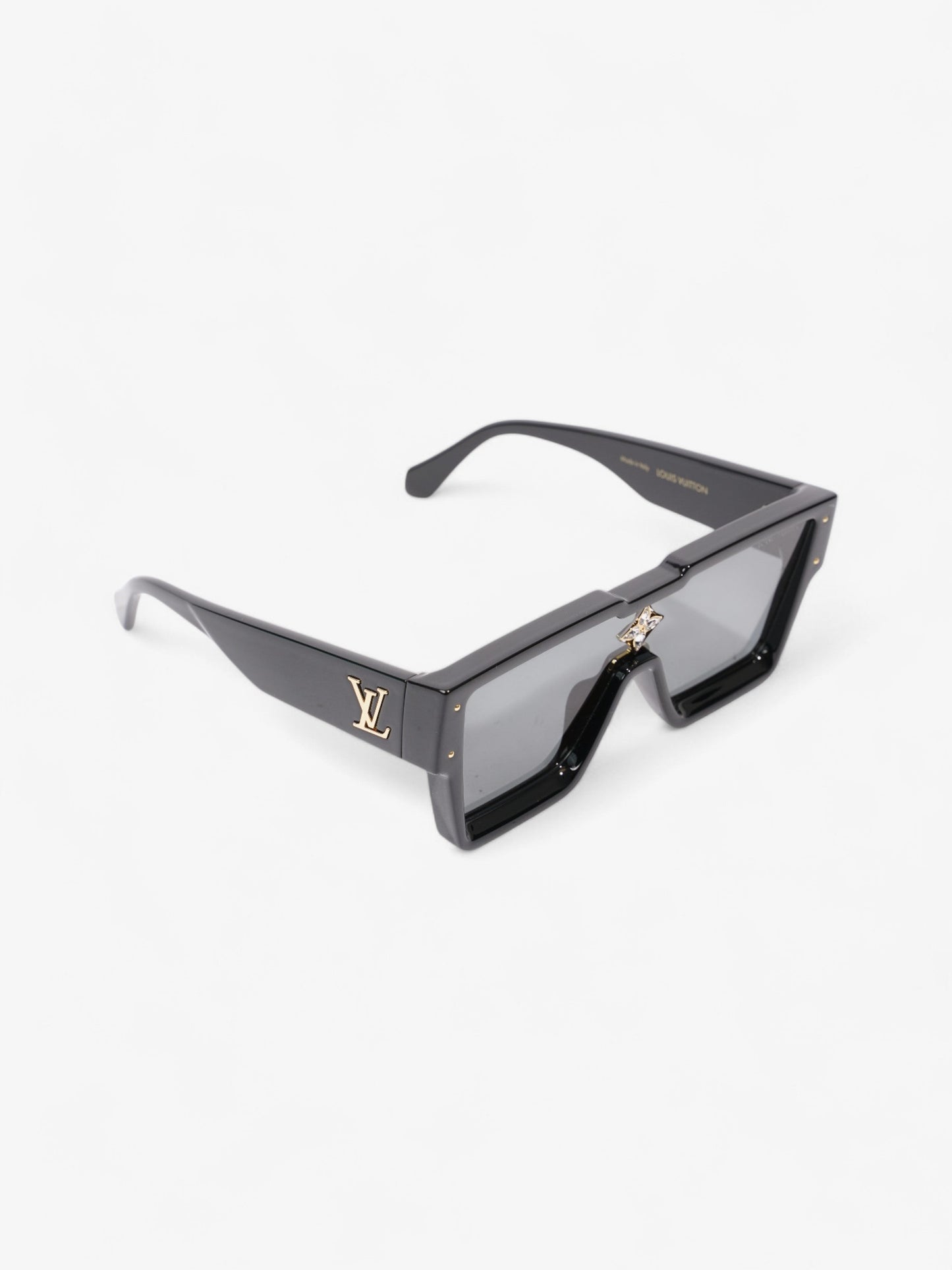 Louis Vuitton Cyclone Glasses Black / Gold / White Acetate