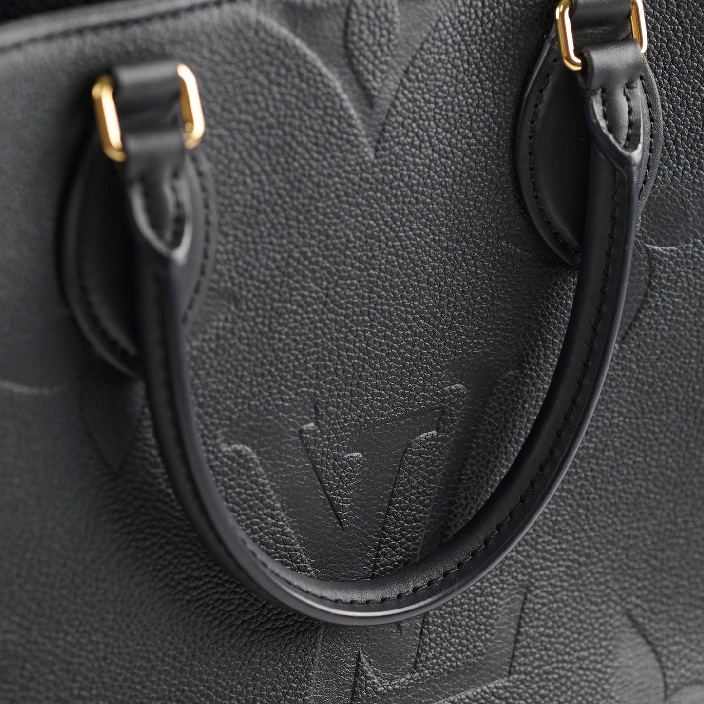 Louis Vuitton On The Go MM Black Empreinte