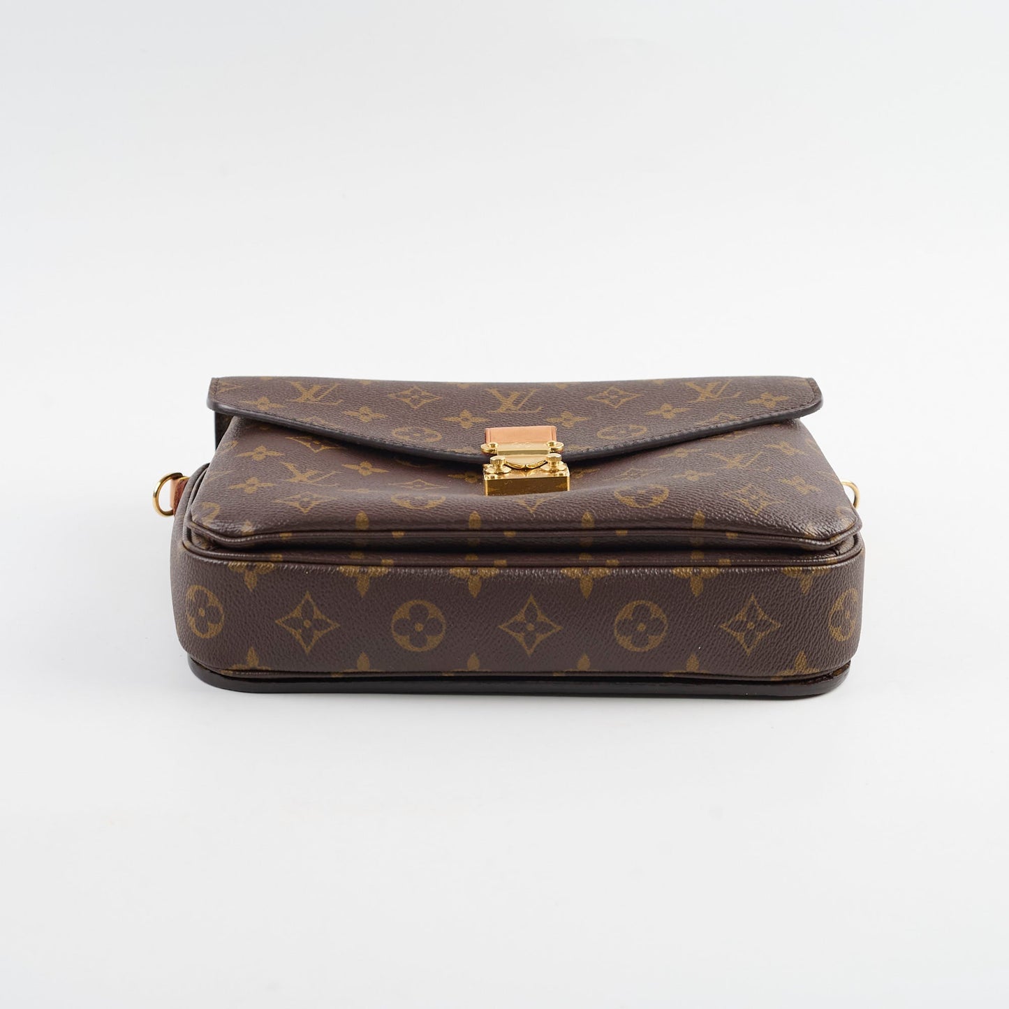 Louis Vuitton Pochette Metis Monogram