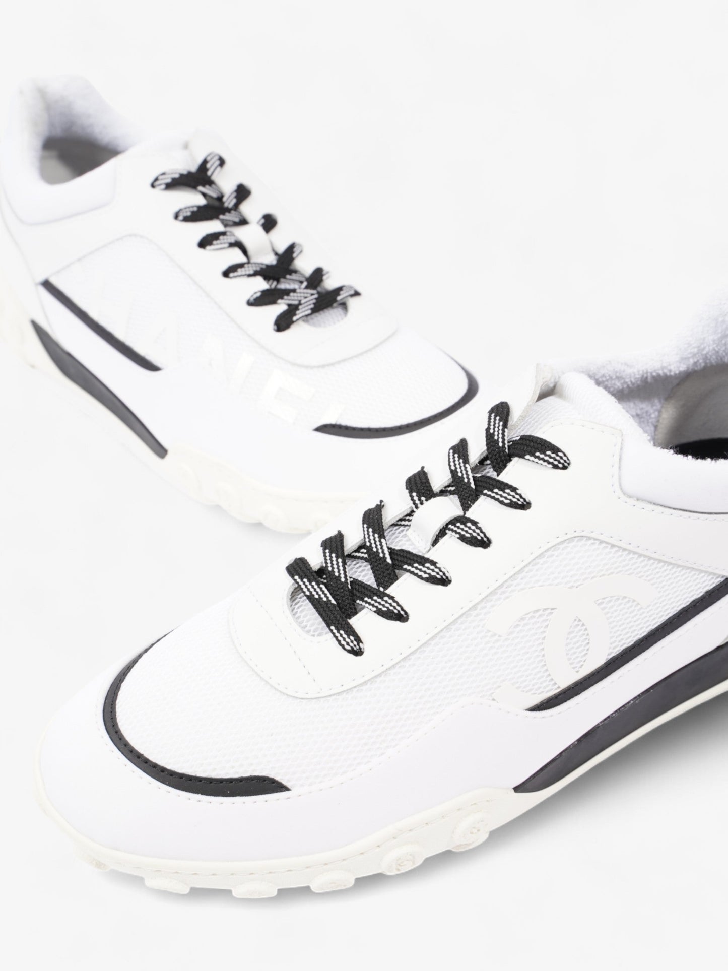 Chanel CC Sneakers White  / Black Mesh EU 42 UK 8
