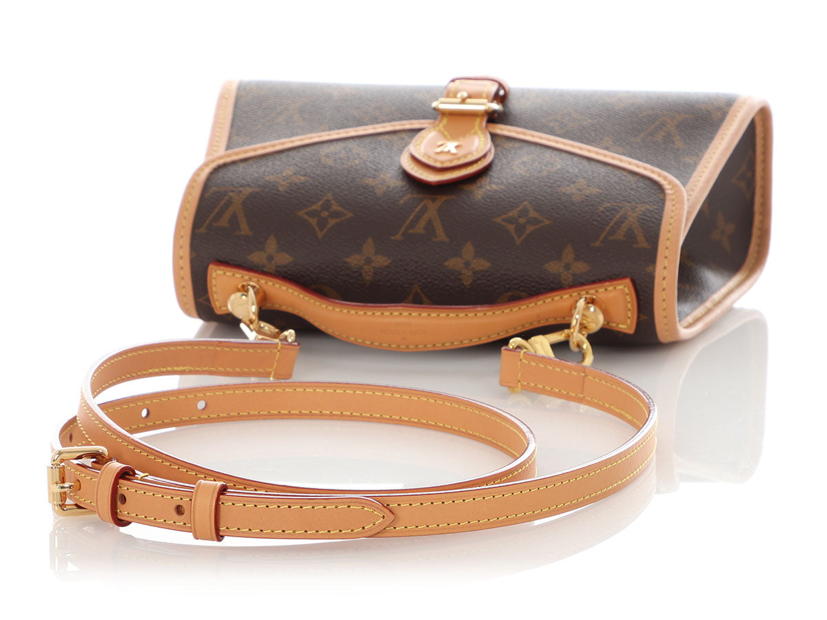Louis Vuitton Monogram LV Ivy