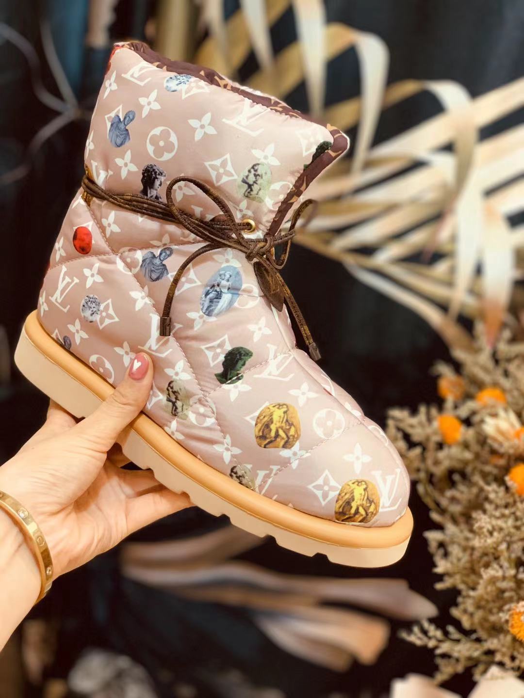 LV PILLOW COMFORT ANKLE BOOT GLMNOGRAM PINK