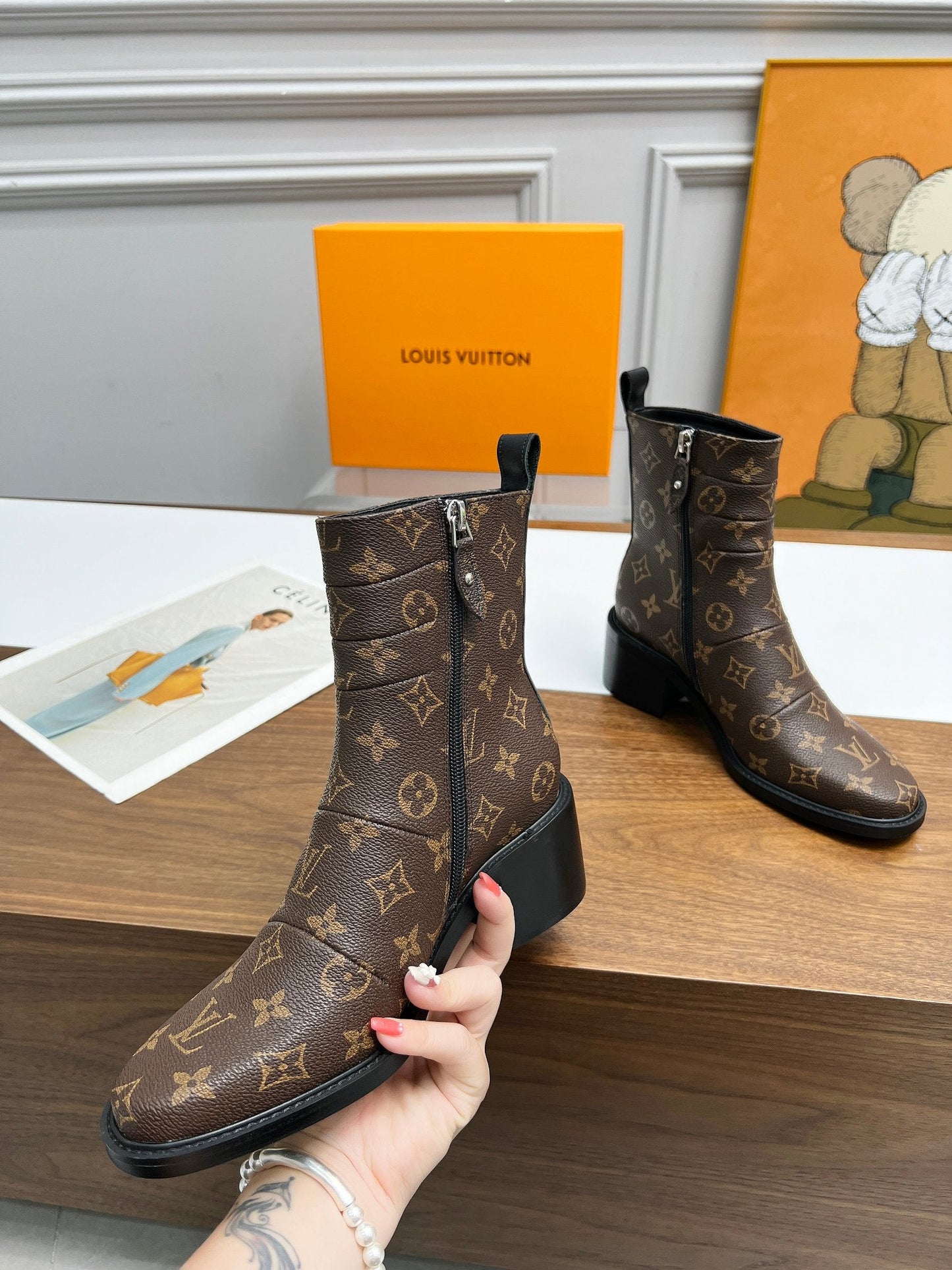 LV JAZZ BOOTS GLMNOGRAM EBENE BROWN 1ADBKP