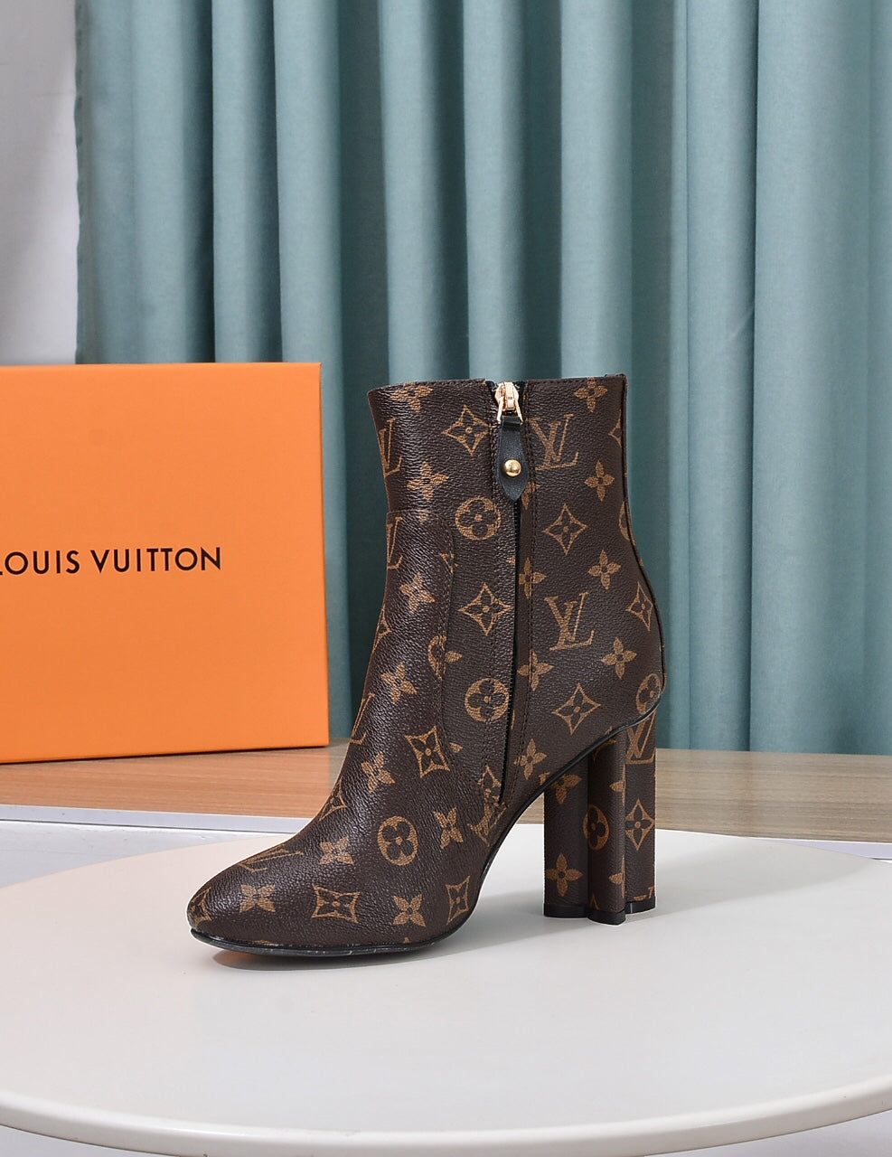 LV SILHOUETTE ANKLE BOOT GLMNOGRAM BROWN