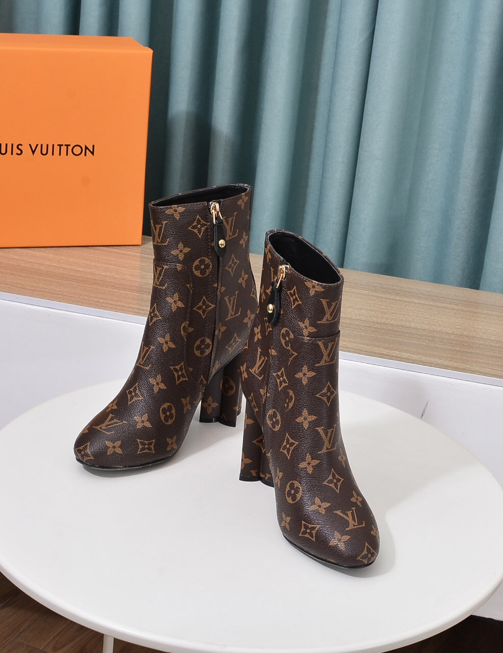 LV SILHOUETTE ANKLE BOOT GLMNOGRAM BROWN
