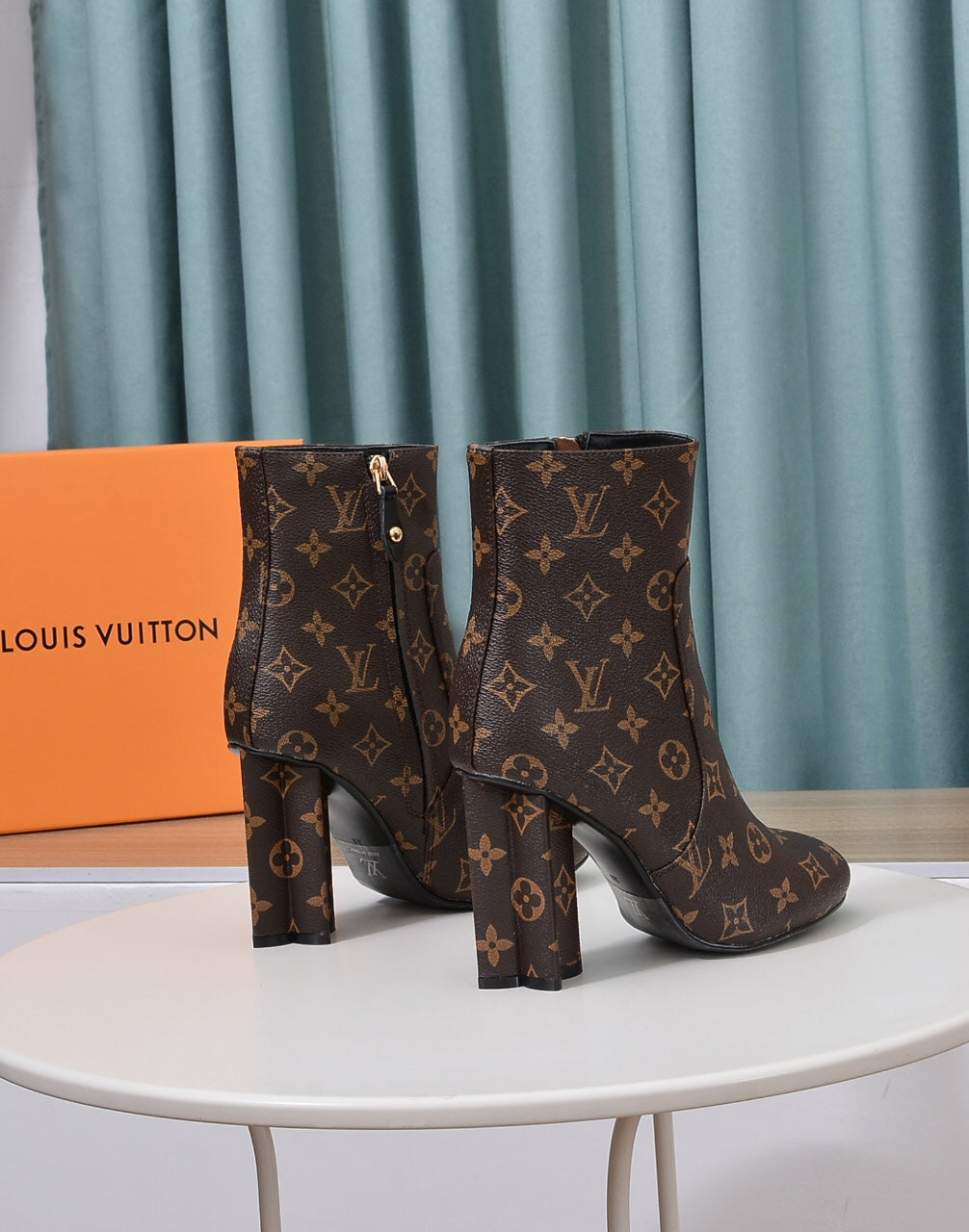 LV SILHOUETTE ANKLE BOOT GLMNOGRAM BROWN