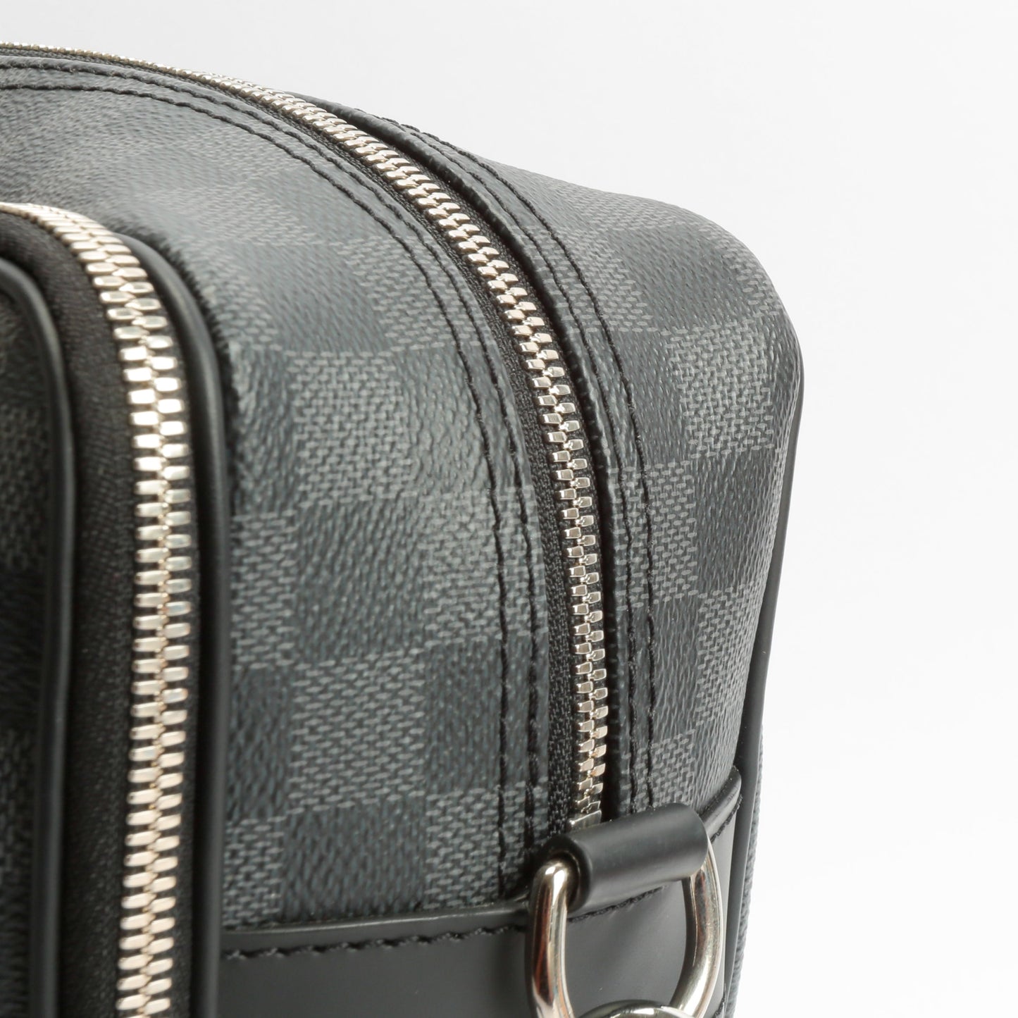 LOUIS VUITTON Icare NM Damier Graphite
