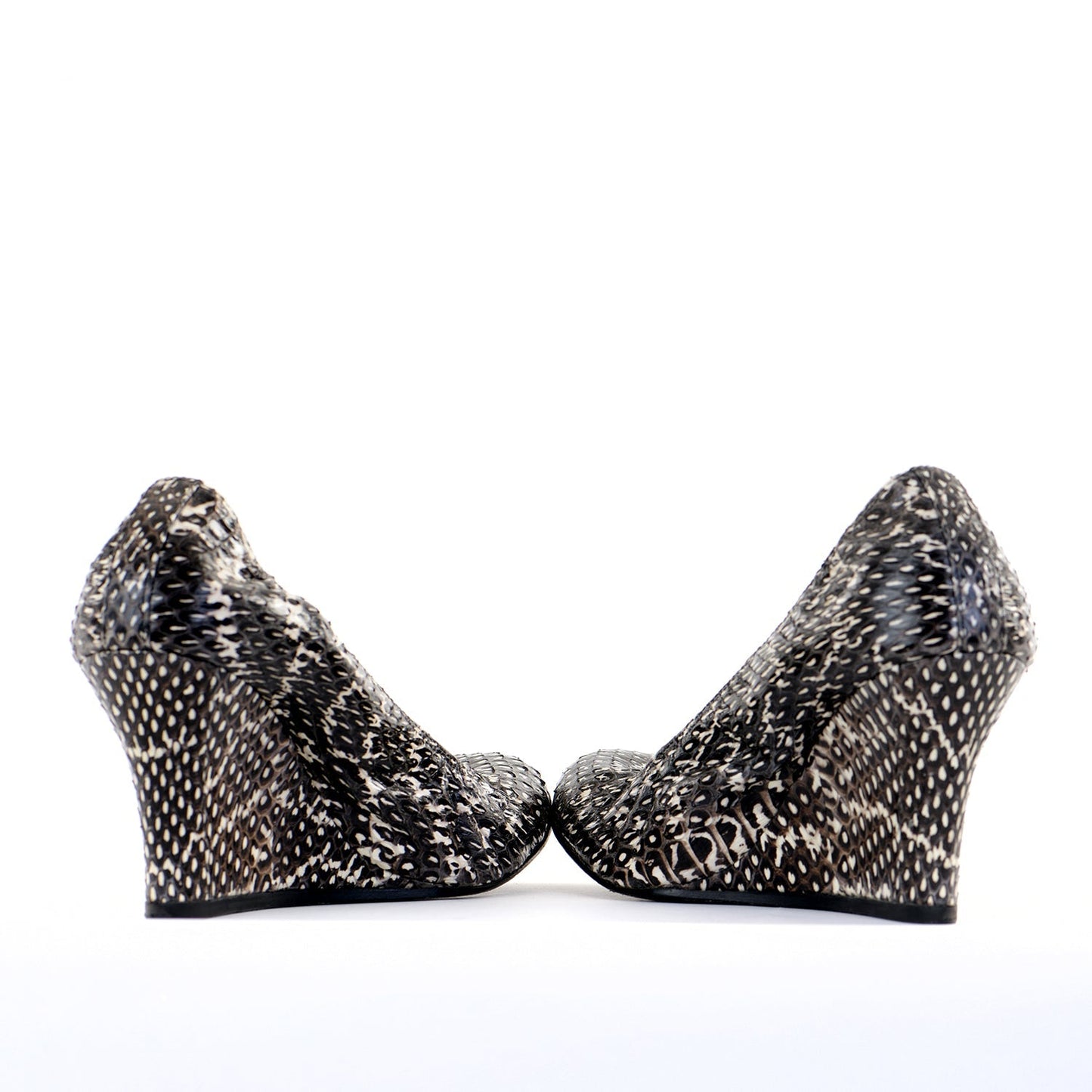 Grey Snakeskin Scrunch Wedges