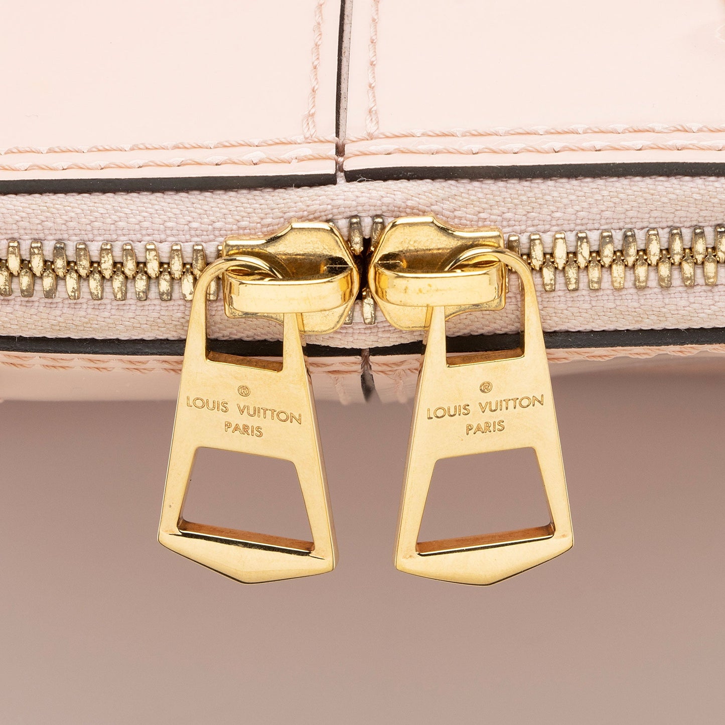 Louis Vuitton Patent Leather Alma BB Satchel (SHF-NVyByb)