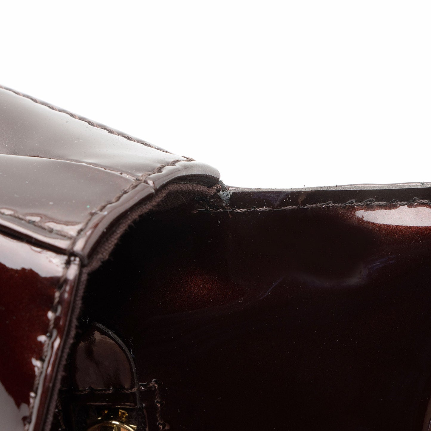 Louis Vuitton Patent Leather Sobe Clutch (SHF-7JtuWT)