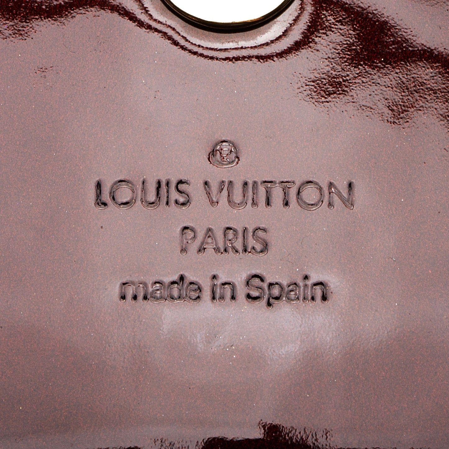 Louis Vuitton Patent Leather Sobe Clutch (SHF-7JtuWT)
