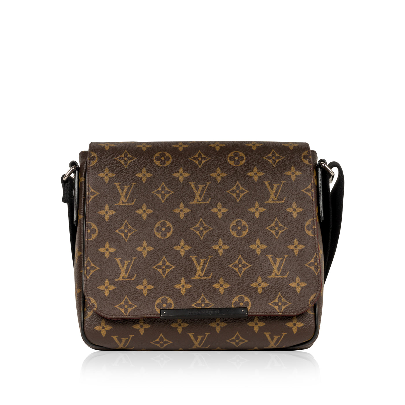 Louis Vuitton District PM - Monogram Canvas