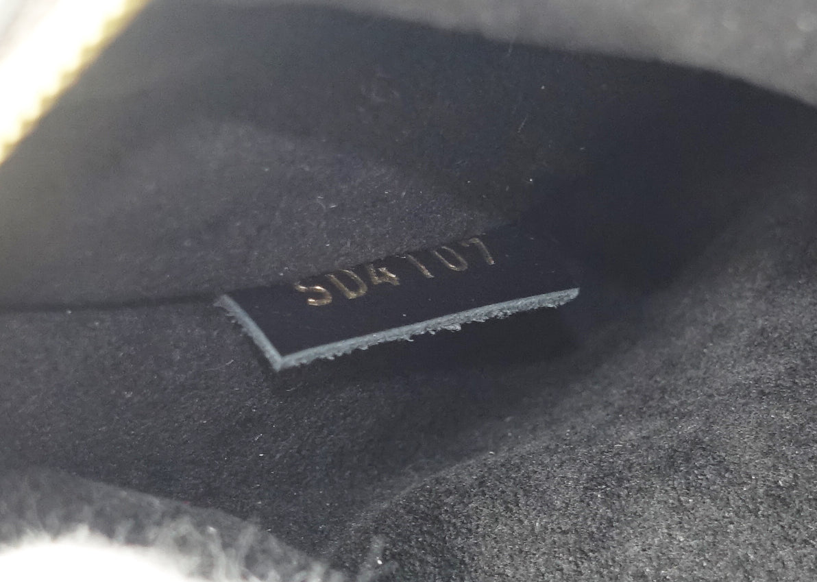Louis Vuitto Pochette Metis Reverse Monogram Canvas Bag