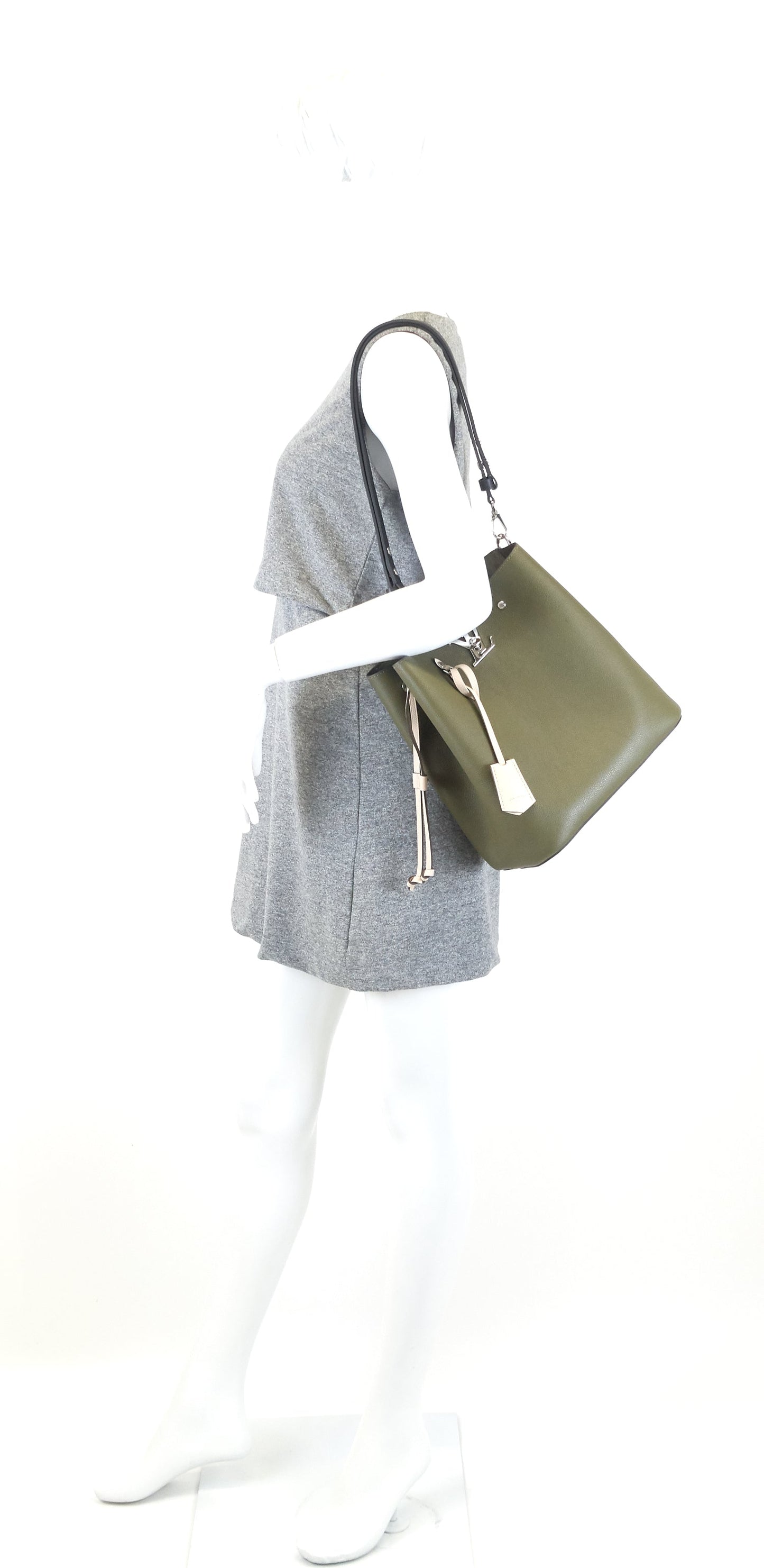 Louis Vuitto LockMe Calfskin Leather Bucket Bag