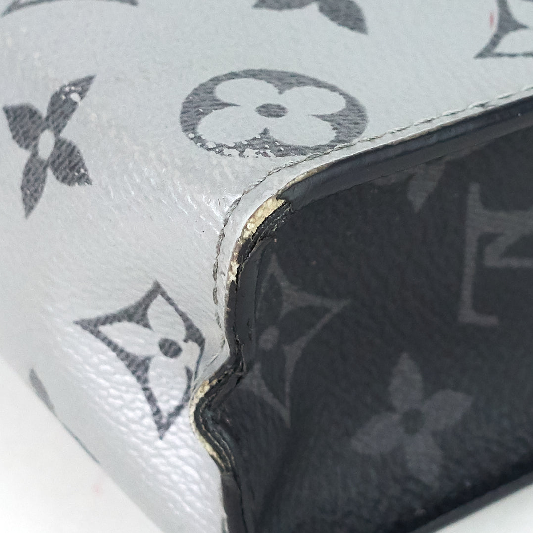 Louis Vuitto Voyage MM Monogram Eclipse Split Pochette