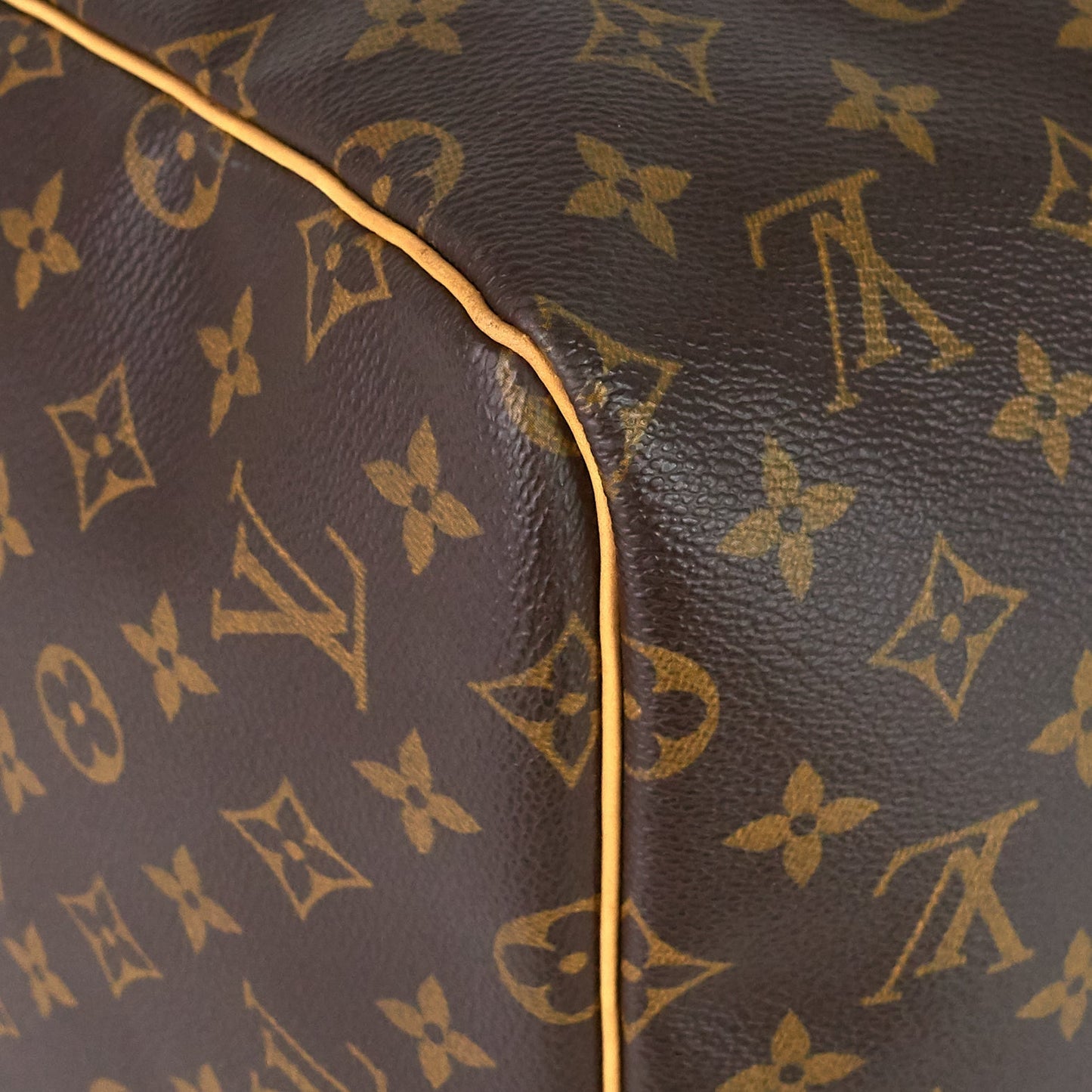 Louis Vuitto Keepall 55 Monogram Canvas Bag