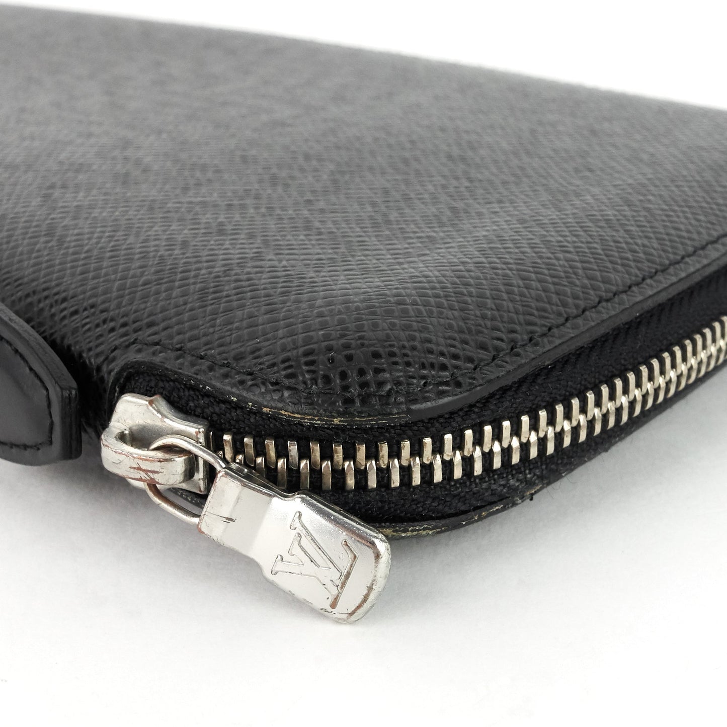 Louis Vuitto Atoll Taiga Leather Travel Organizer Bag