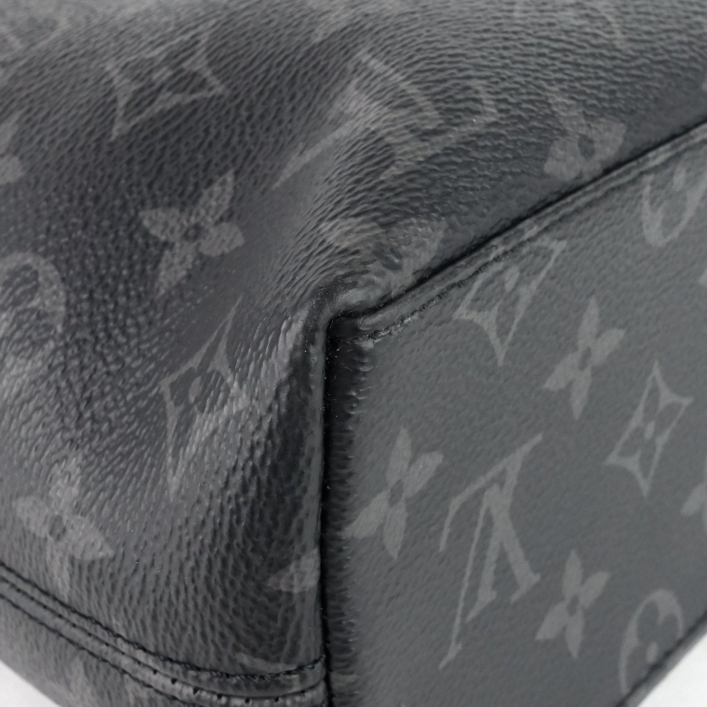 Louis Vuitto Odyssey Monogram Eclipse Canvas Bag