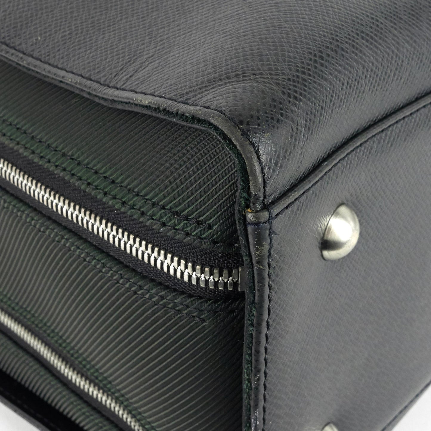 Louis Vuitto Nevski Taiga Leather Briefcase Bag