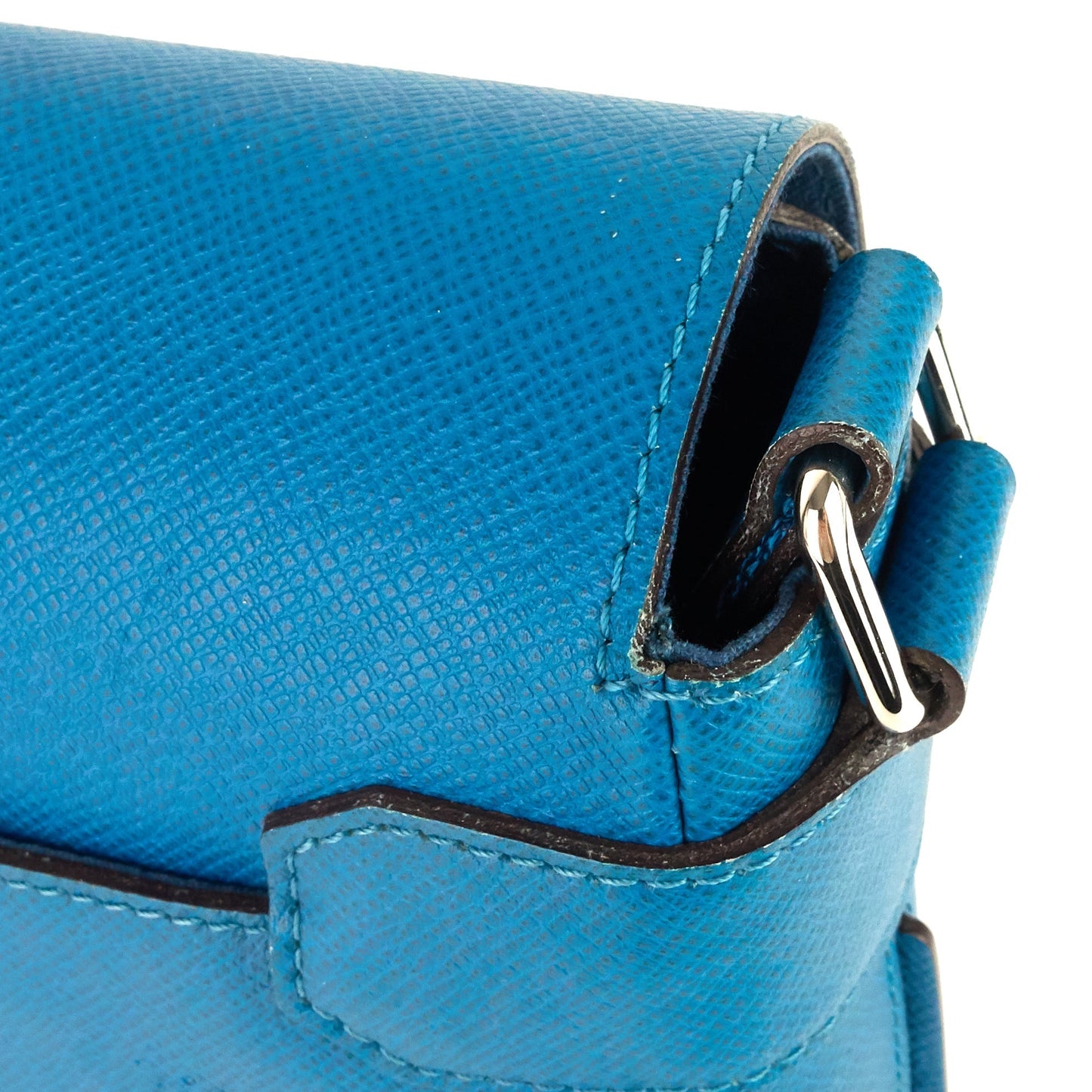 Louis Vuitto Roman PM Taiga Leather Messenger Bag
