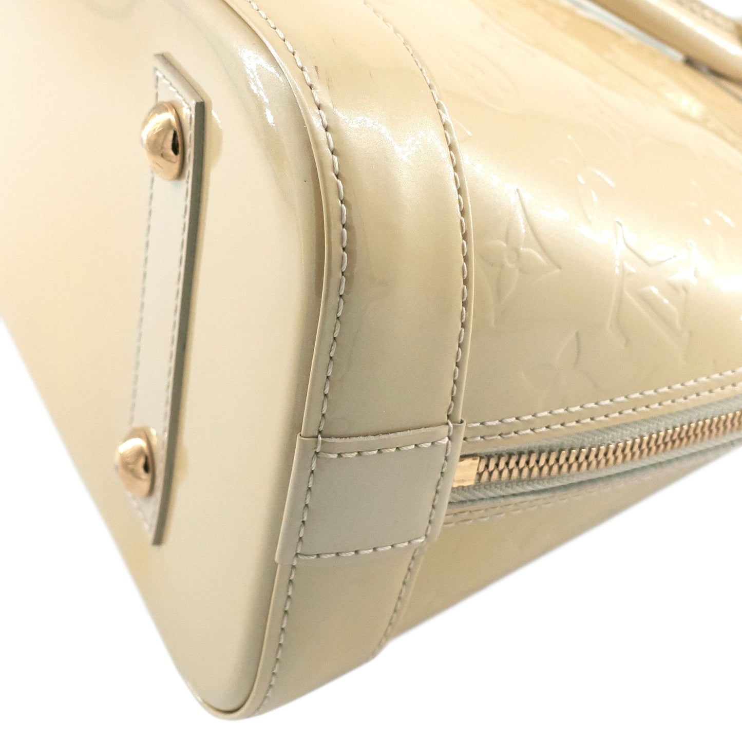 Louis Vuitto Alma PM Monogram Vernis Leather Handbag