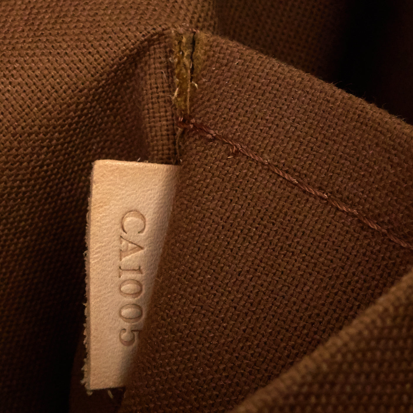Louis Vuitto Sac Bosphore Monogram Canvas Messenger Bag