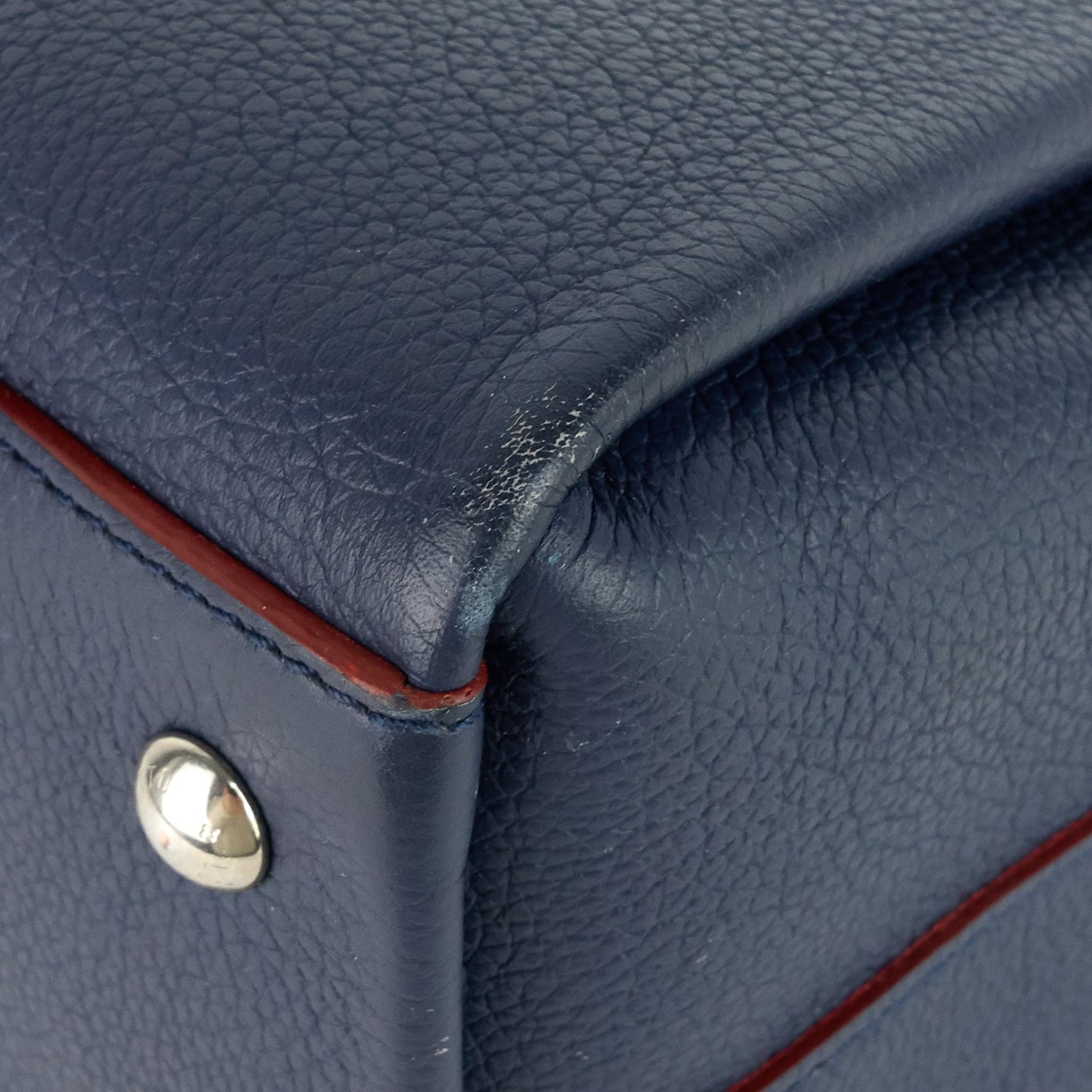 Louis Vuitto LockMeTo MM Calfskin Leather Handbag