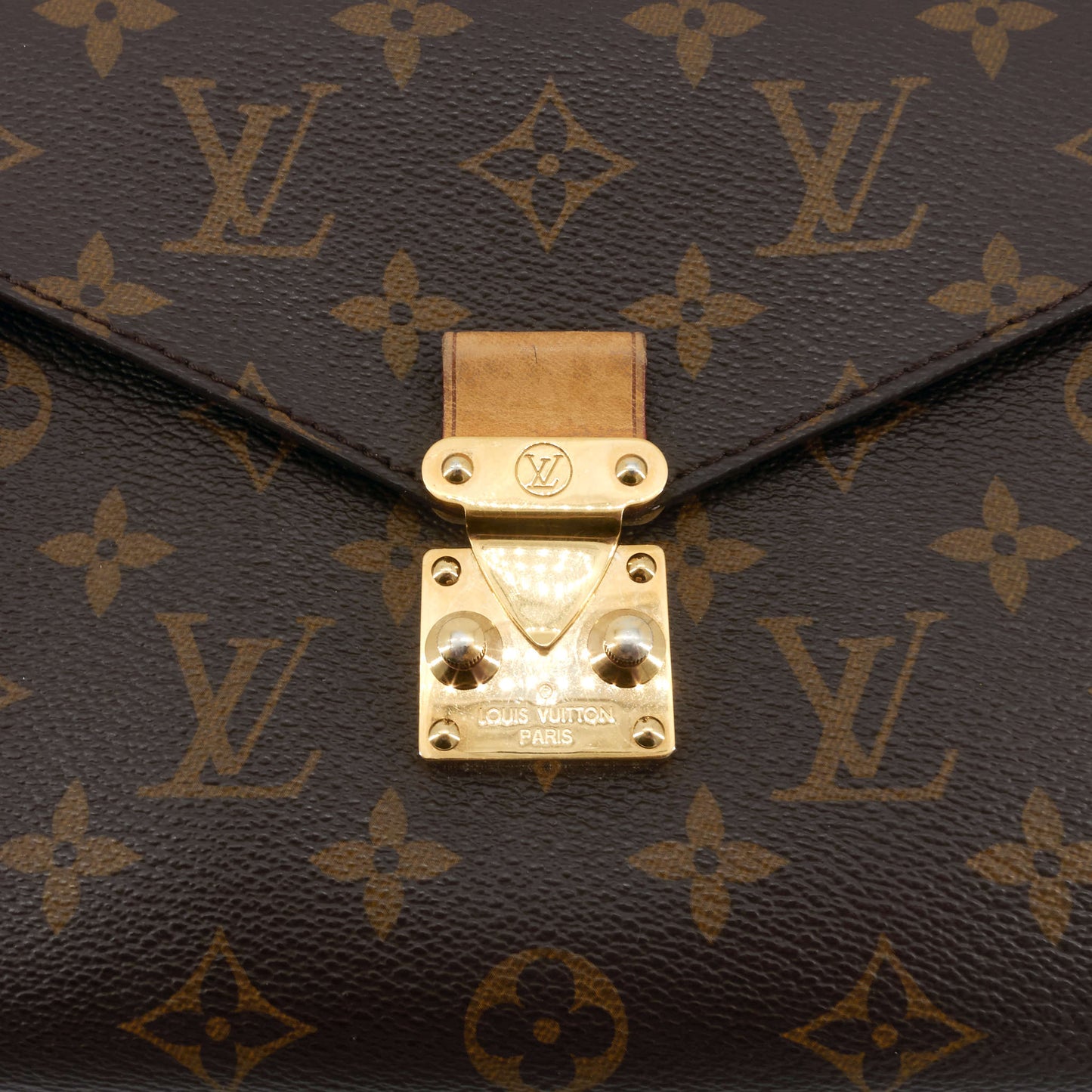 Louis Vuitto Metis Monogram Canvas Hobo Bag