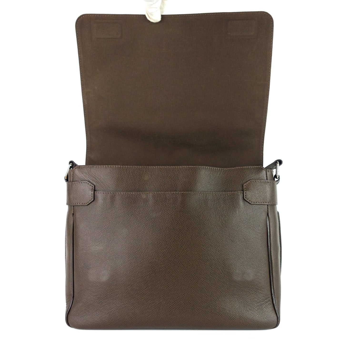 Louis Vuitto Roman MM Taiga Leather Messenger Bag
