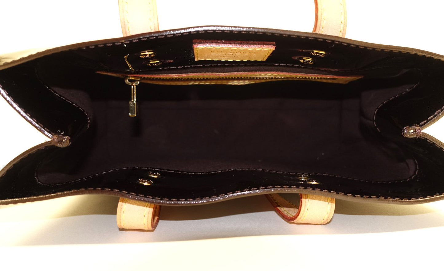 Louis Vuitto Reade PM Monogram Vernis Leather Handbag