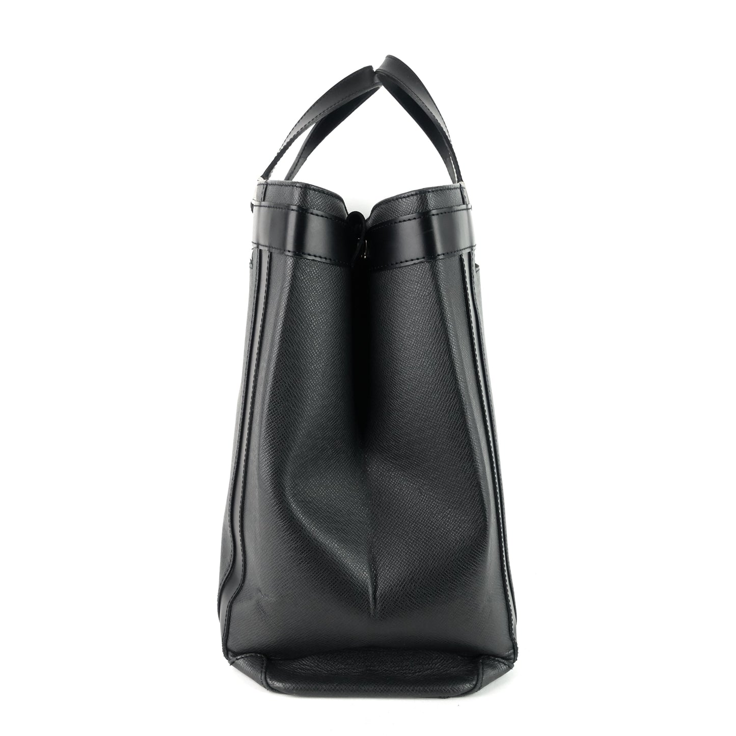 Louis Vuitto Kasbek GM Taiga Leather Bag
