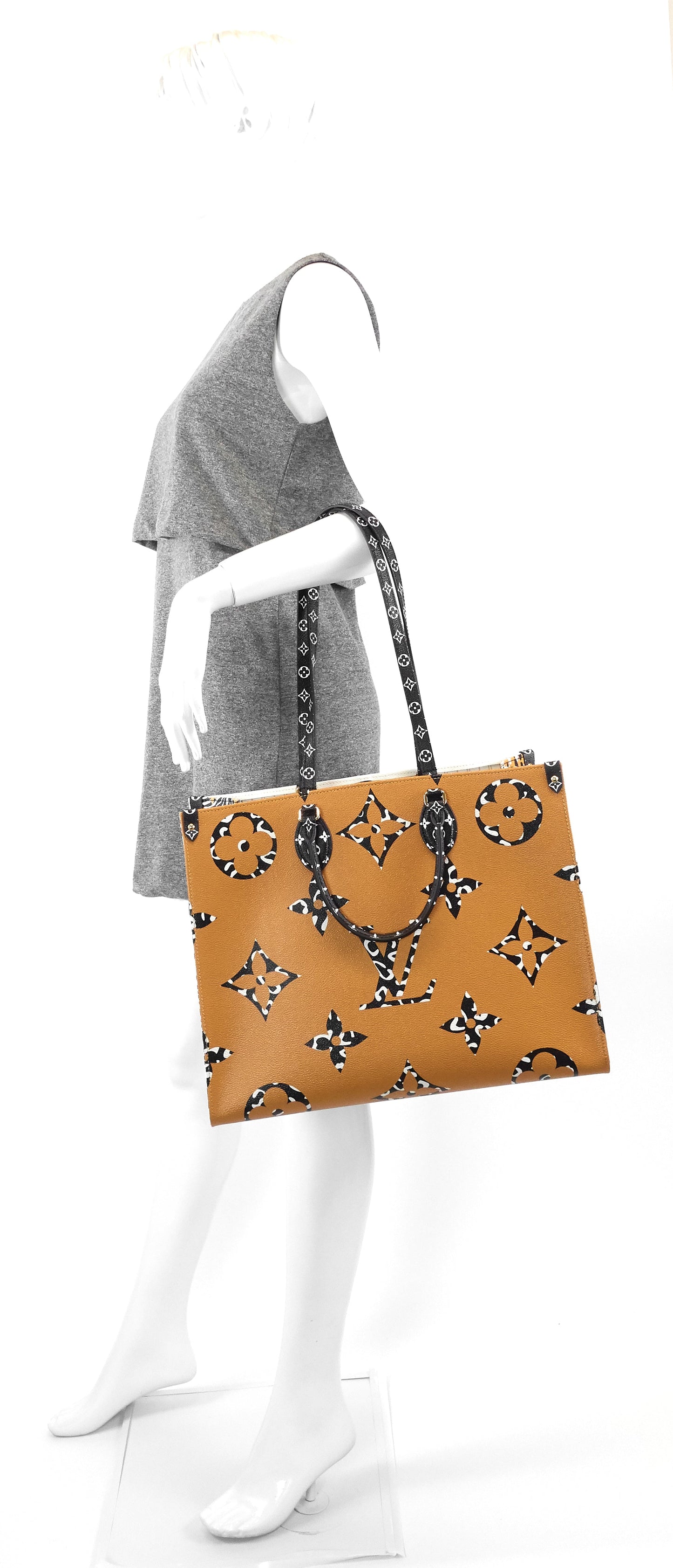 Louis Vuitto OnTheGo Monogram Giant Jungle Canvas Bag