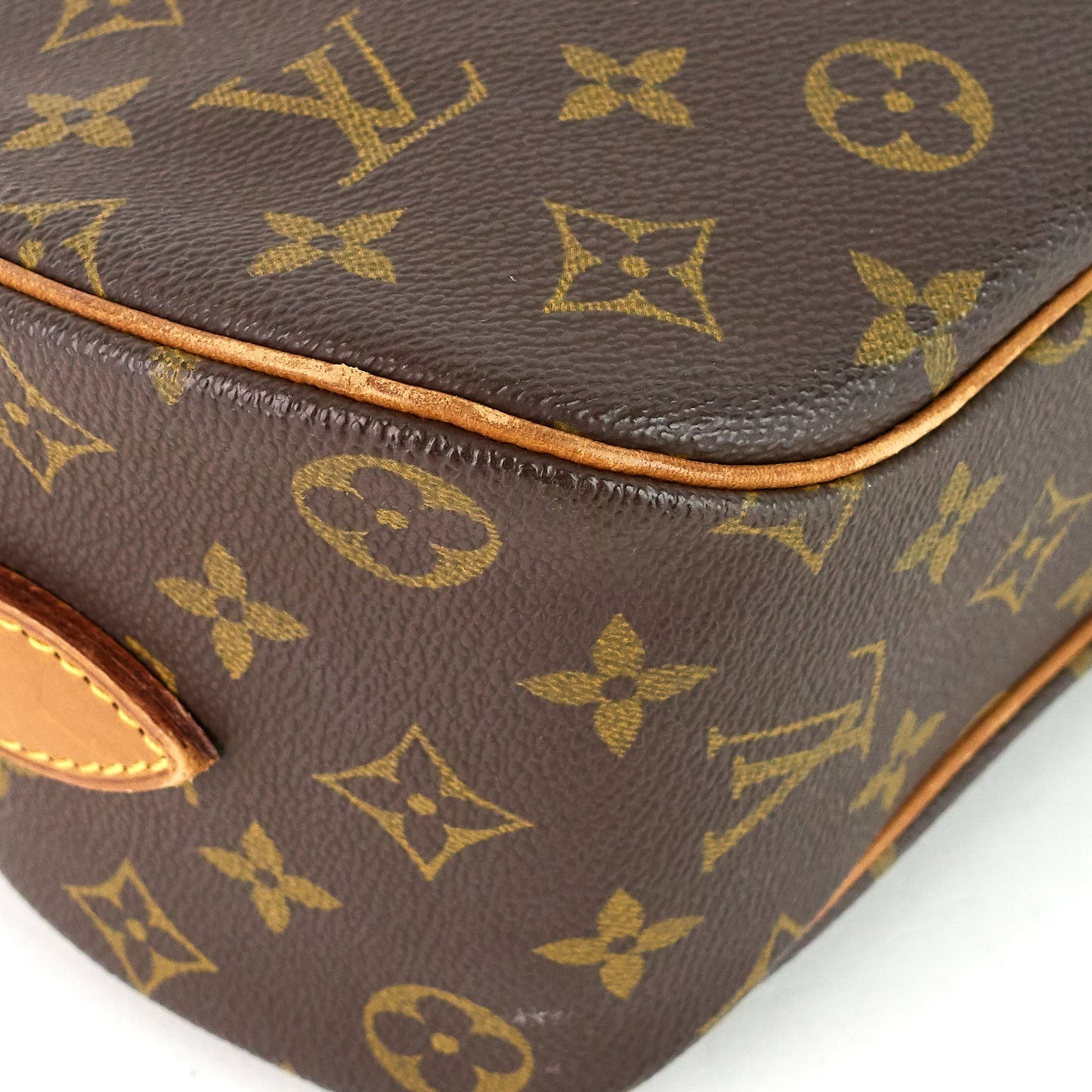 Louis Vuitto Blois Monogram Canvas Crossbody Bag