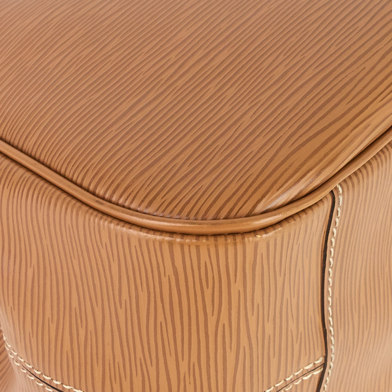 Louis Vuitto Passy PM Cannelle Epi Leather Handbag